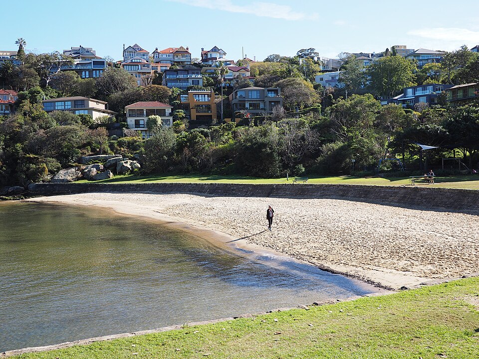 Little Sirius Cove beach June 2015